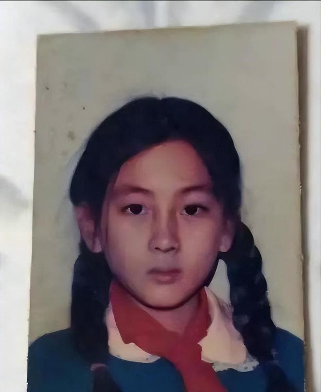居11年的马苏现如今依旧孑然一身m6米乐被黑人驮在肩上和孔令辉同(图10)